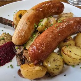 Hopleaf Bar signature dishes Brisket Sandwich
CB&J (Cashew Butter and Fig Jam) Sandwich
Sausage Plate